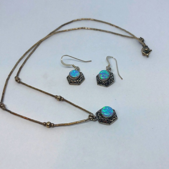 Silver set: earrings and necklace with blue Opal - Picture 2 of 9